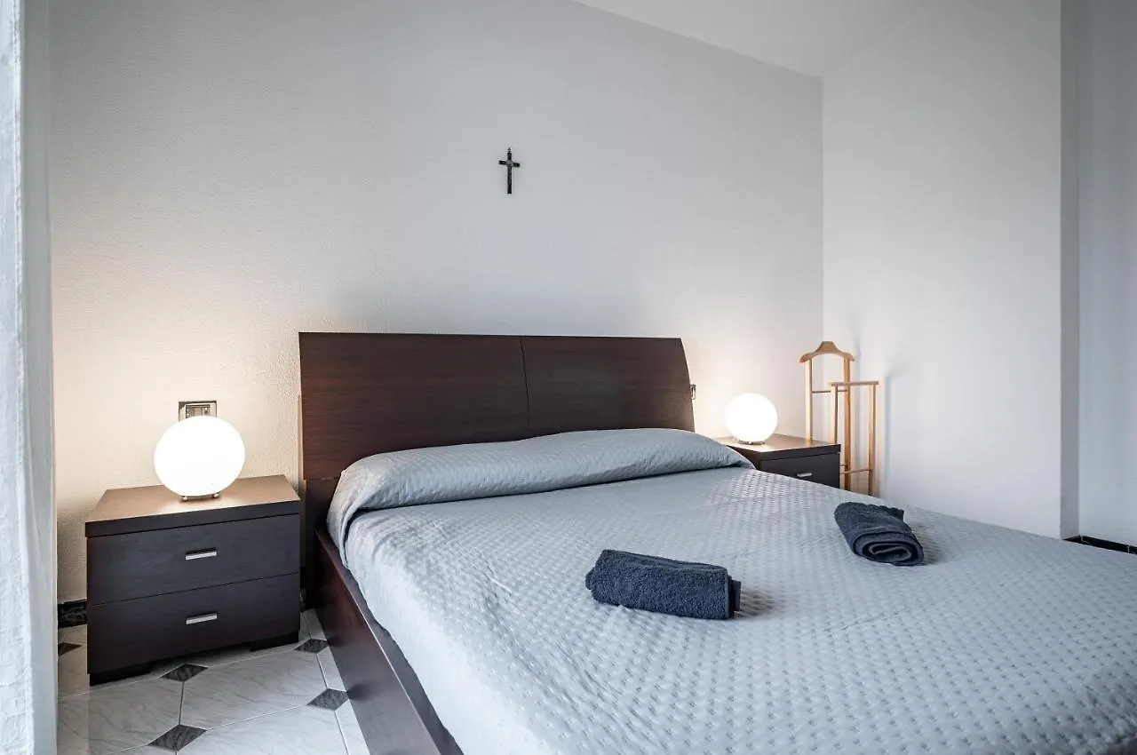 דירות Sant'Andrea  Quartu Sant'Elena Bright Flat With Balcony! איטליה